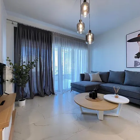 Urban Oasis In Ellinikon Apartment *